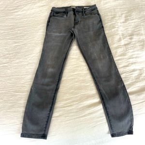 Frame designer brand luxury jeans size 27 washed black high rise skinny